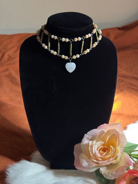 Olive Stick Pearl Choker